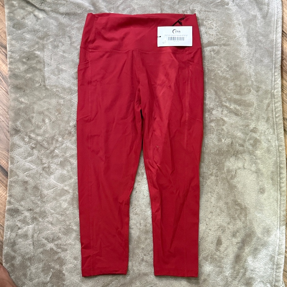 High-Rise Red Women's Performance Leggings with Side Pockets